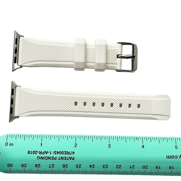 NEW WHITE Silicone Band w/ Buckle Apple Watch 38/40/41mm M/L - Picture 3 of 7